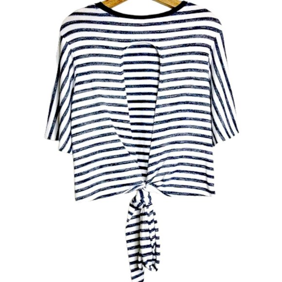 GAP Crew Neck Striped Tie Back Keyhole Top Flutter/Bell Sleeve Women's Small NWT - Picture 2 of 2